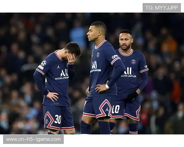 巴黎圣日耳曼：从足球巨星到全球品牌的崛起之路