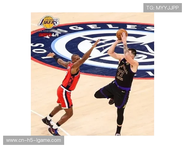 2018年NBA季后赛活塞与火箭激战回顾与精彩瞬间分析